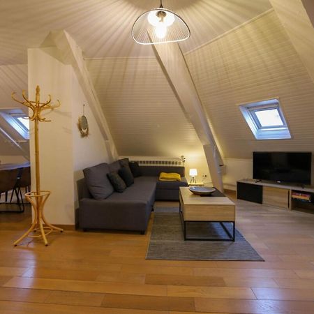 Le Factory Duplex En Vieille Ville Cote Lac Annecy Luaran gambar