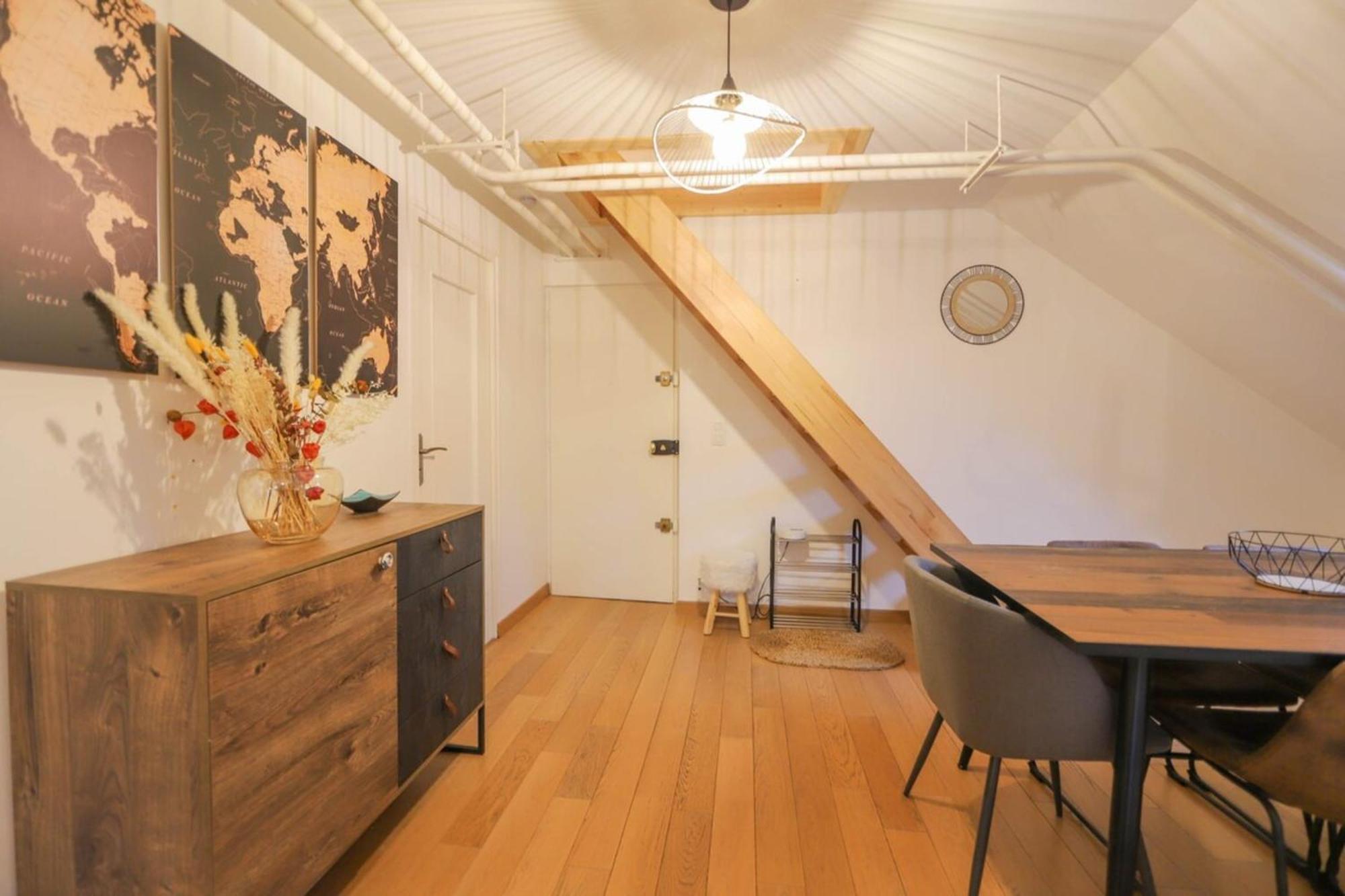 Le Factory Duplex En Vieille Ville Cote Lac Annecy Luaran gambar