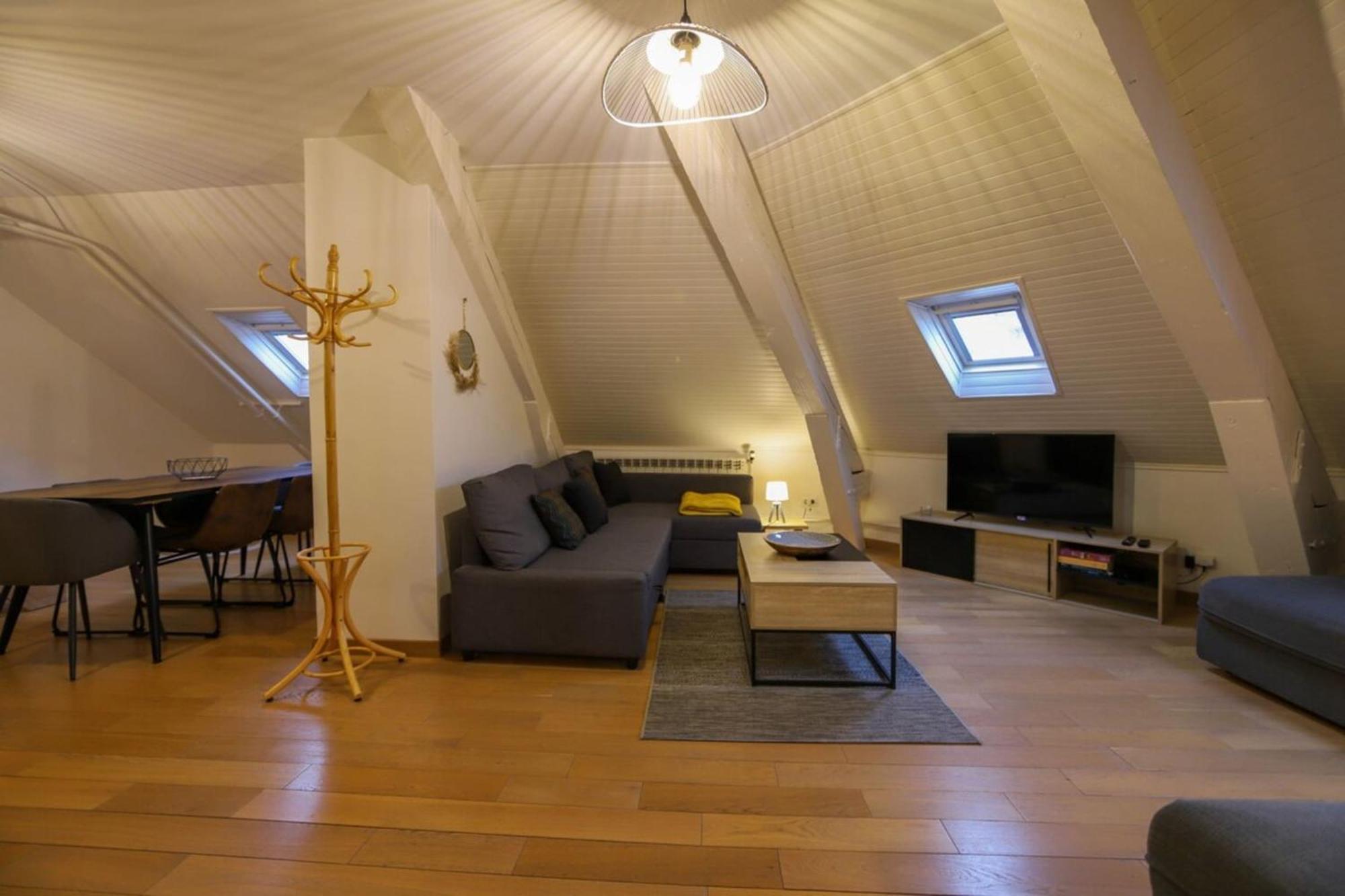 Le Factory Duplex En Vieille Ville Cote Lac Annecy Luaran gambar