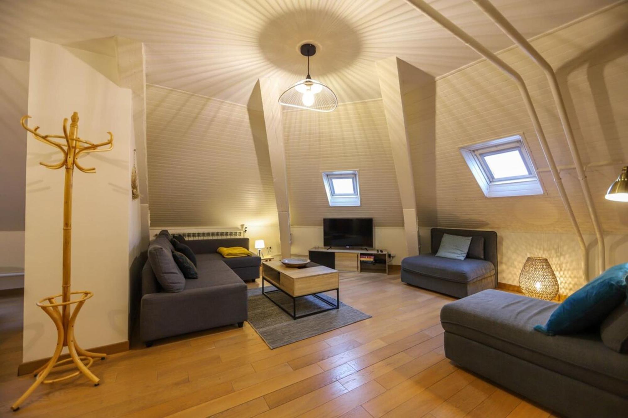 Le Factory Duplex En Vieille Ville Cote Lac Annecy Luaran gambar